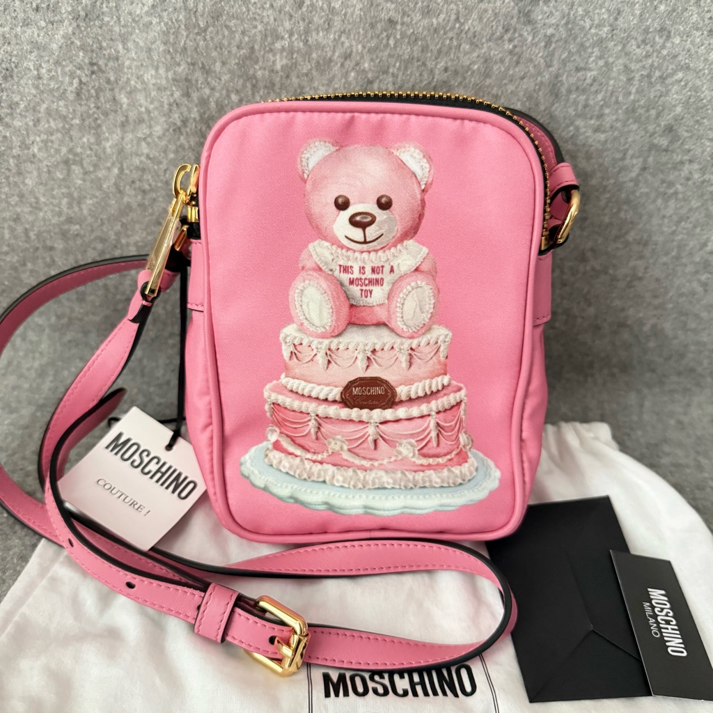 Nwt Moschino Cake Bear & Logo Print Double Zip Crossbody Bag Pink